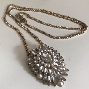 Jeweled pendant necklace